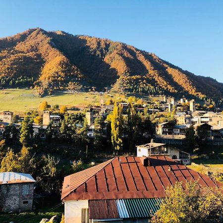Travel Inn House Mestia • Მოგზაურის Სახლი Екстериор снимка
