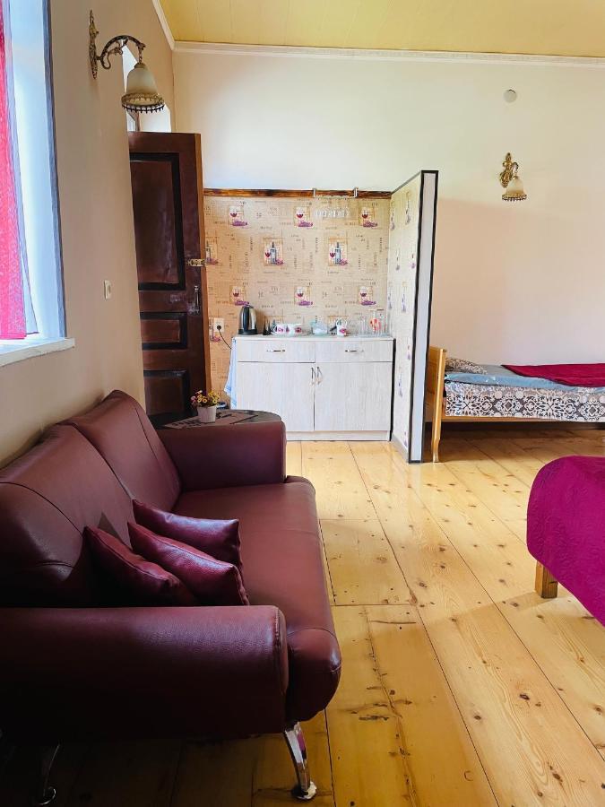 Travel Inn House Mestia • Მოგზაურის Სახლი Екстериор снимка