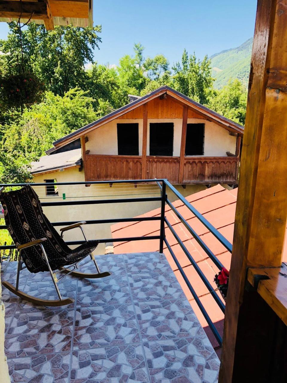 Travel Inn House Mestia • Მოგზაურის Სახლი Екстериор снимка