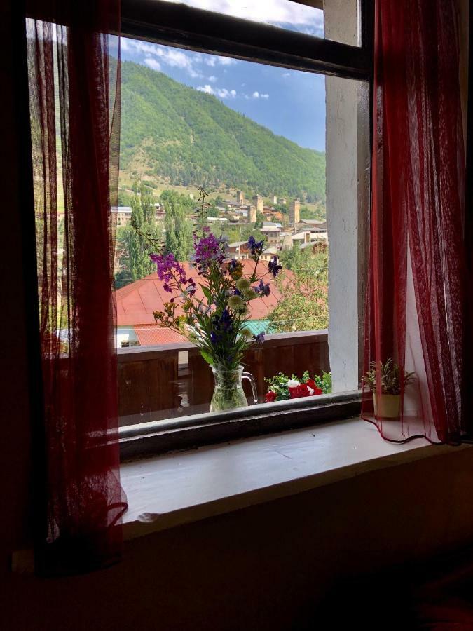 Travel Inn House Mestia • Მოგზაურის Სახლი Екстериор снимка